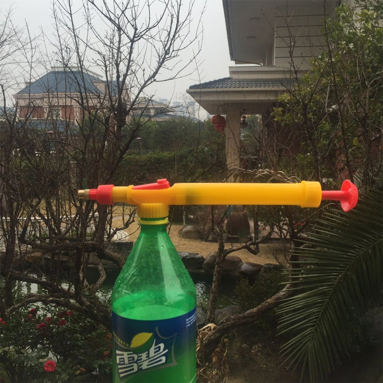 100pcs High Pressure Plastic Bottle Drink Beverage Trolley Gun Spray Reciprocating Sprayer Coke Bottle Sprayer Manual Pressure Sprayer, Random Color Delivery