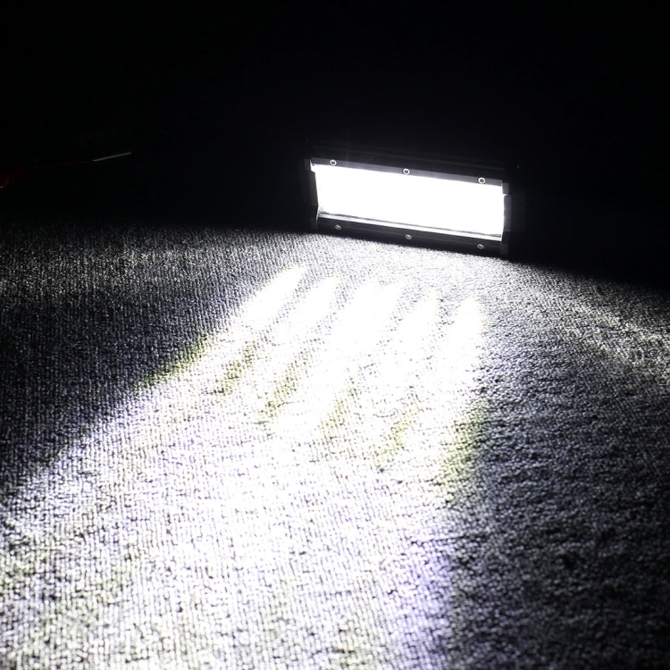 DC 10-30V 60W 6000LM 6000K Waterproof IP68 Vehicle Car Boat Marine External 5D Optical Work Lights Emergency Lights 40 Degrees Adjustable Flood Light LED Car Bulbs with 12 Intense CREE Lights (White Light)