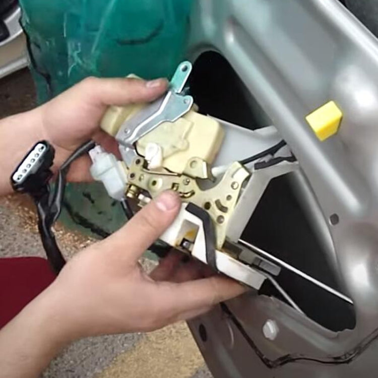 Car Driver Left Front Door Lock Actuator 69040-48020 for Lexus