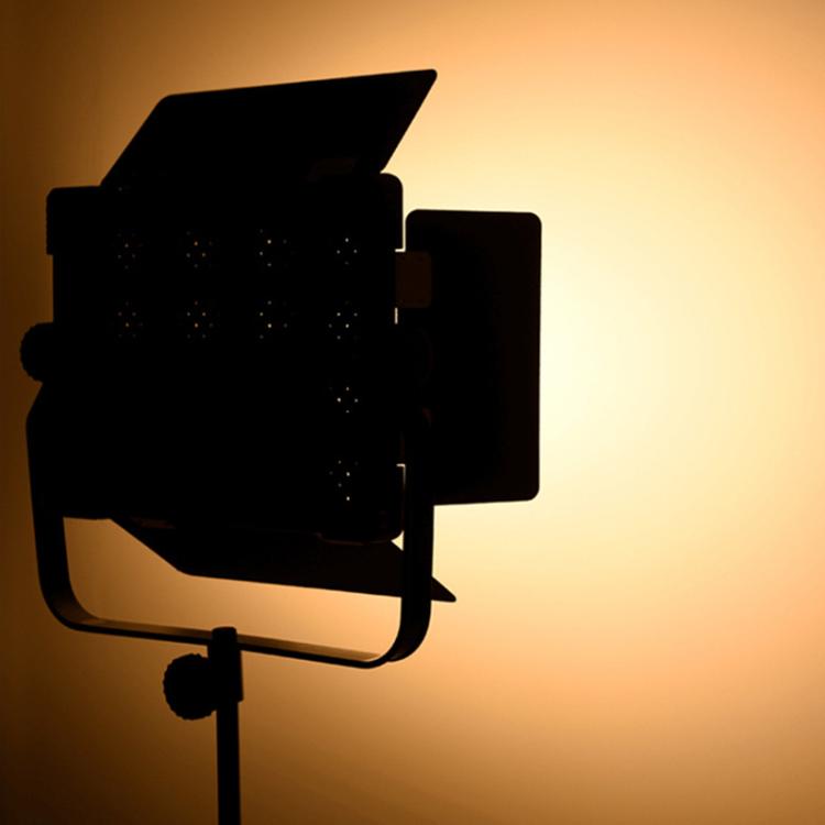 YONGNUO YN9000 900pcs LED Illumination Dimming Studio 5600K Video Light