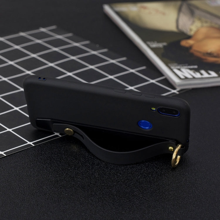 Shockproof Solid Color TPU Case with Wristband For Huawei Y7 (2019)