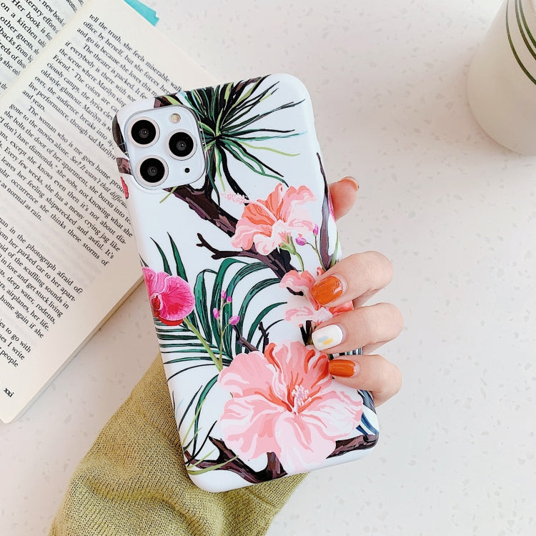 For iPhone 11 Pro Plantain Flower Leaves Series Pattern Shockproof Protective Case
