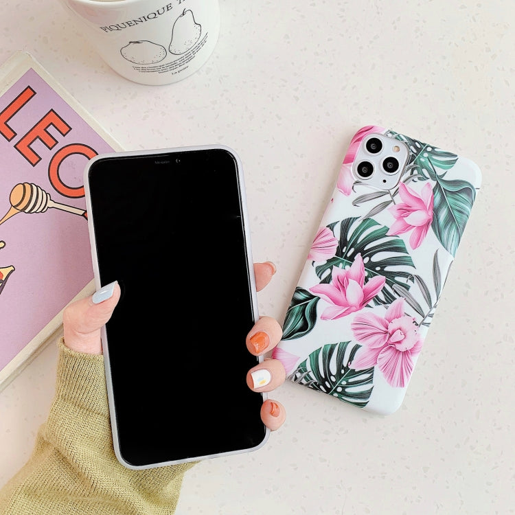For iPhone 11 Pro Plantain Flower Leaves Series Pattern Shockproof Protective Case