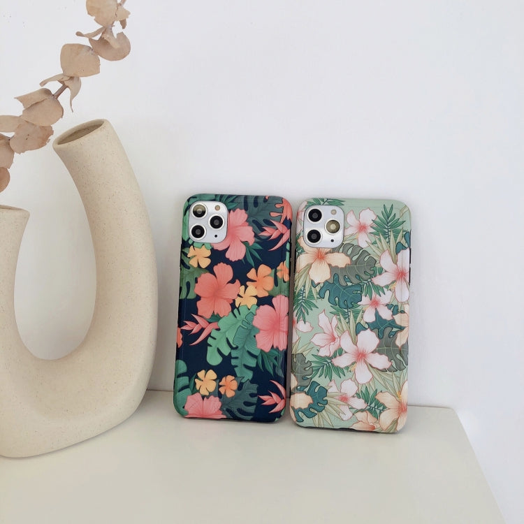For iPhone 11 Pro Max Vintage Flowers Pattern Shockproof TPU Protective Case