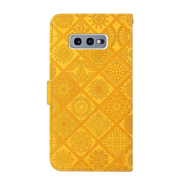 For Samsung Galaxy S10e Ethnic Style Embossed Pattern Horizontal Flip Leather Case with Holder & Card Slots & Wallet & Lanyard