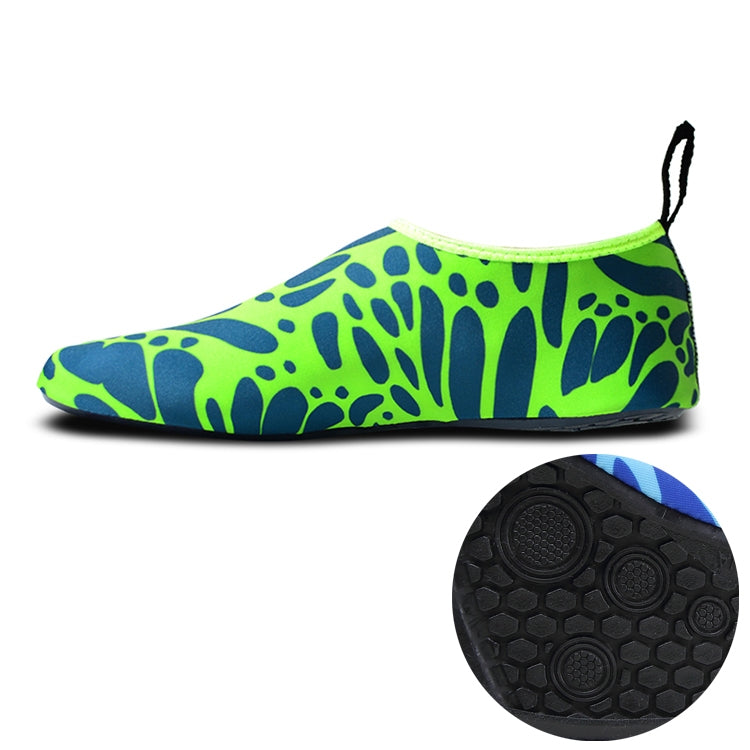 Non-slip Wear-resisting Thick Rubber Sole Diving Shoes and  Socks, One Pair, Size:M