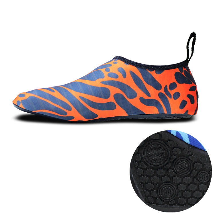 Non-slip Wear-resisting Thick Rubber Sole Diving Shoes and  Socks, One Pair, Size:M