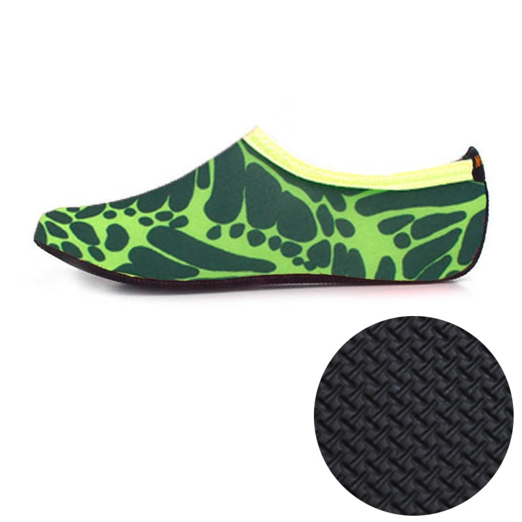 3mm Non-slip Rubber Embossing Texture Sole Figured Diving Shoes and Socks, One Pair, Size:S