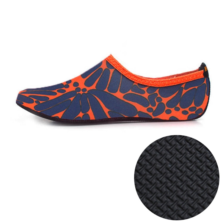 3mm Non-slip Rubber Embossing Texture Sole Figured Diving Shoes and Socks, One Pair, Size:S