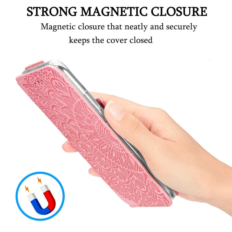 For Samsung Galaxy S21+ 5G Blooming Mandala Embossed Pattern Magnetic Horizontal Flip Leather Case with Holder & Card Slots & Wallet