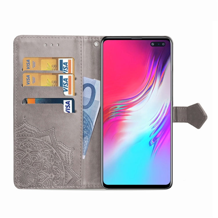 For Galaxy S10 5G Halfway Mandala Embossing Pattern Horizontal Flip Leather Case with Holder & Card Slots & Wallet & Lanyard