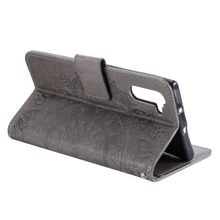 For Samsung Galaxy Note10 Totem Flower Embossed Horizontal Flip TPU + PU Leather Case with Holder & Card Slots & Wallet