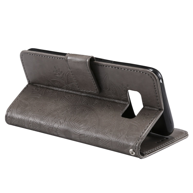 For Samsung Galaxy S10 5G Totem Flower Embossed Horizontal Flip TPU + PU Leather Case with Holder & Card Slots & Wallet