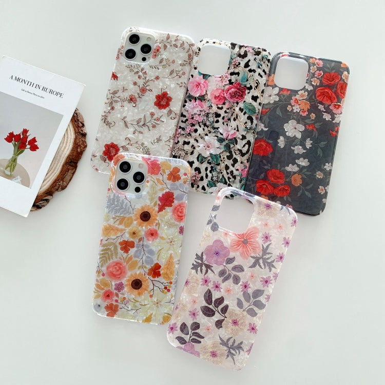 For iPhone 12 / 12 Pro Shell Pattern Protective Case