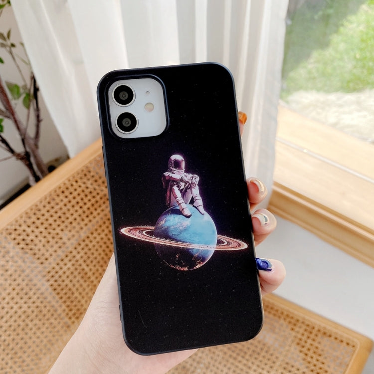 For iPhone 11 Pro Max Astronaut and Planet Pattern TPU Shockproof Protective Case