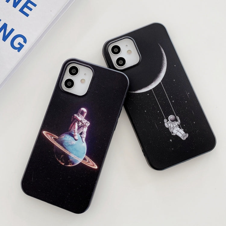 For iPhone 11 Pro Max Astronaut and Planet Pattern TPU Shockproof Protective Case