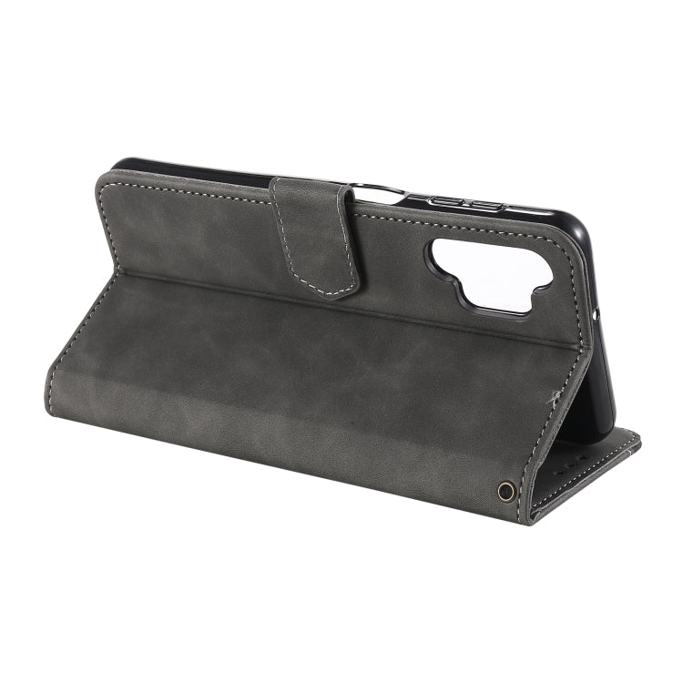 For Samsung Galaxy A32 5G Stitching Calf Texture Horizontal Flip Leather Case with Holder & Card Slots & Wallet