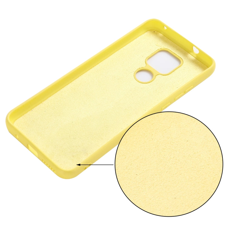 For Motorola Moto G Play (2021) Pure Color Liquid Silicone Shockproof Full Coverage Case