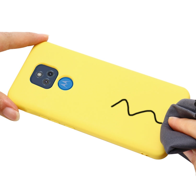 For Motorola Moto G Play (2021) Pure Color Liquid Silicone Shockproof Full Coverage Case