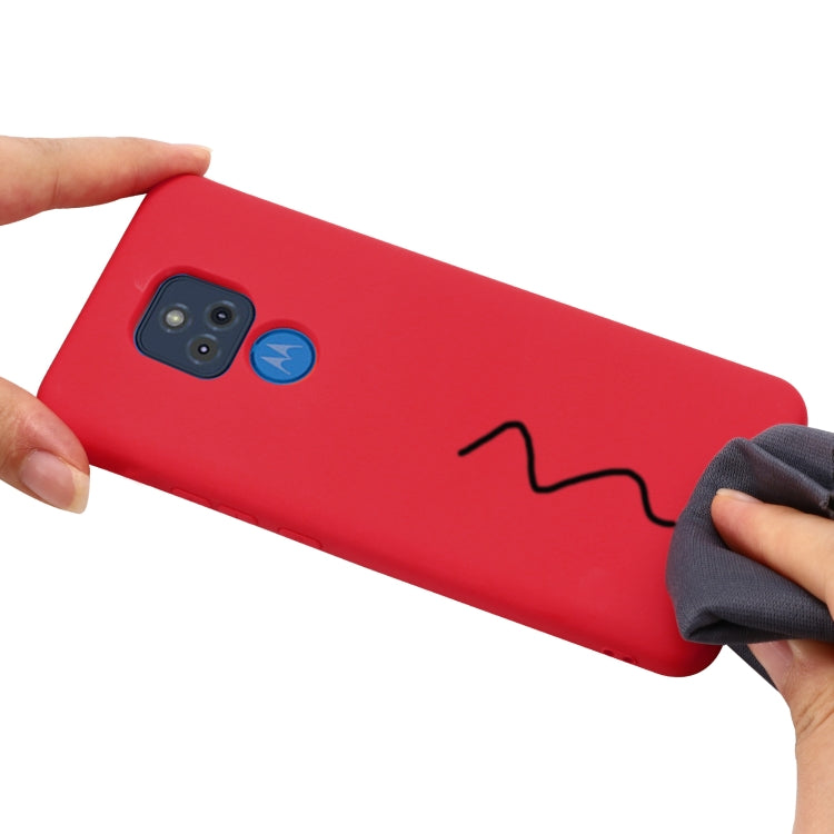 For Motorola Moto G Play (2021) Pure Color Liquid Silicone Shockproof Full Coverage Case