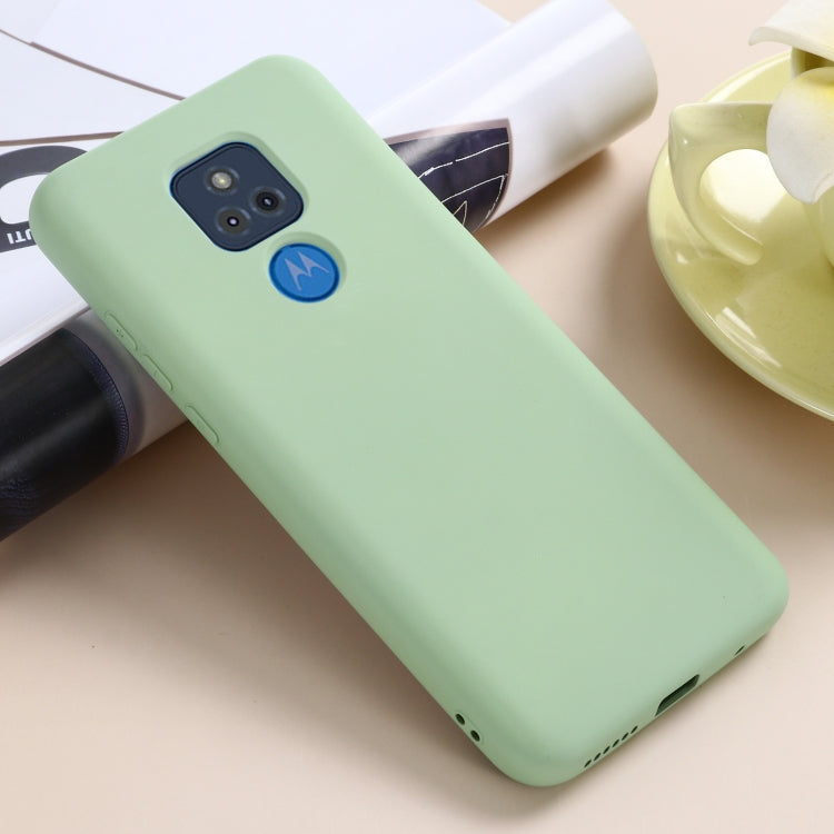 For Motorola Moto G Play (2021) Pure Color Liquid Silicone Shockproof Full Coverage Case