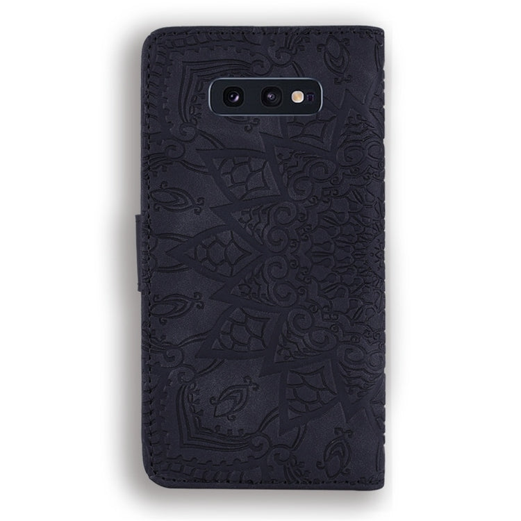 For Galaxy S10e Calf Pattern Diamond Mandala Double Folding Design Embossed Leather Case with Wallet & Holder & Card Slots