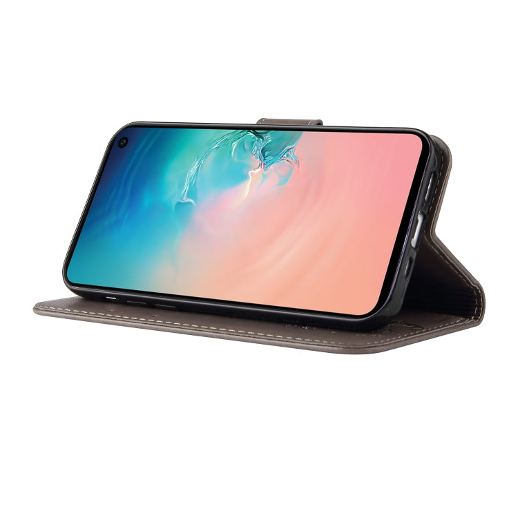 For Samsung Galaxy S10e Embossed Lucky Tree Horizontal Flip Leather Case with Holder & Card Slot & Wallet & Lanyard