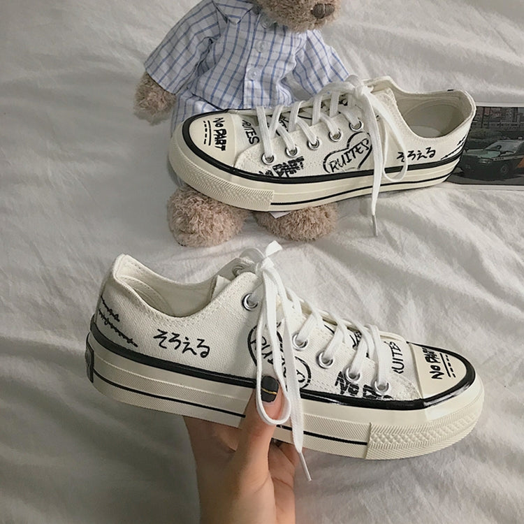 Minority Graffiti RetroWhite Shoes Students Casual Shoes, Size:39