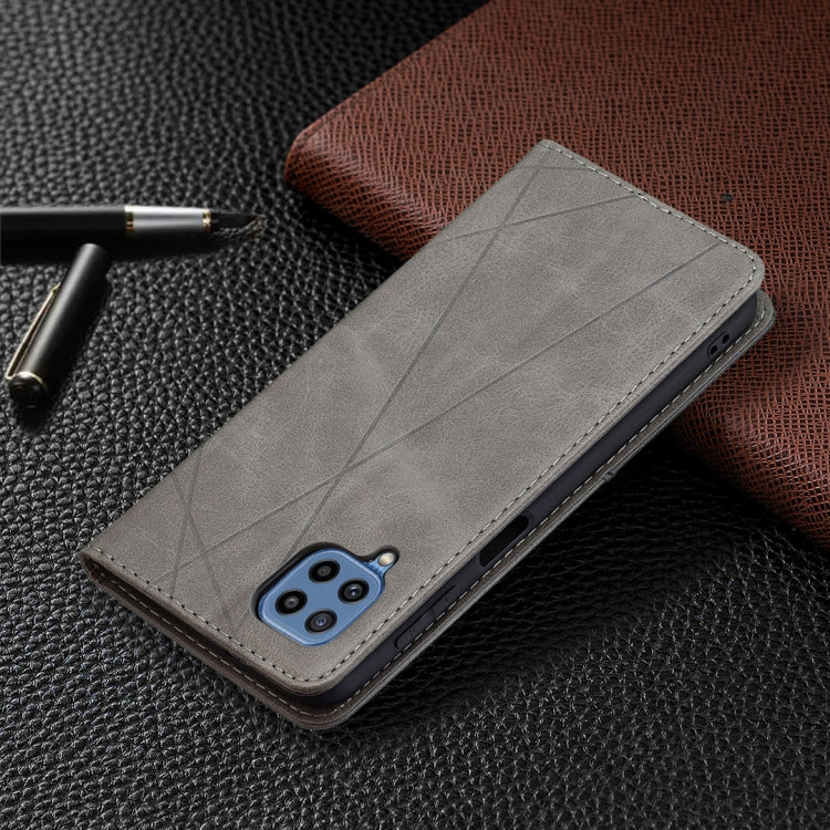 For Samsung Galaxy M32 Rhombus Texture Horizontal Flip Magnetic Leather Case with Holder & Card Slots
