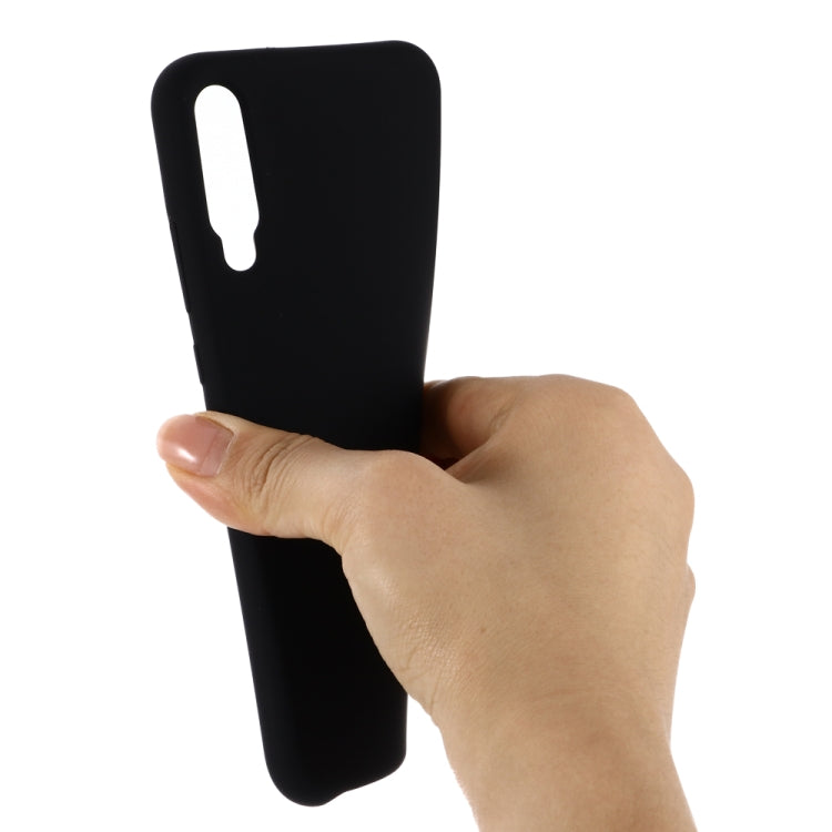 For Huawei Honor Play 3 Solid Color Liquid Silicone Dropproof Full Coverage Protective Case