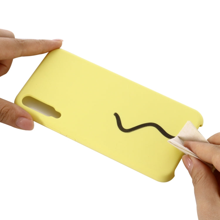 For Huawei Honor Play 3 Solid Color Liquid Silicone Dropproof Full Coverage Protective Case