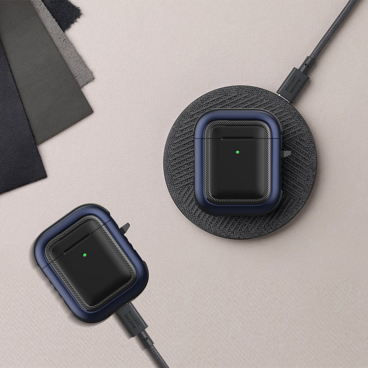 Wireless Earphones Shockproof TPU + PC Protective Case with Carabiner For AirPods 1 / 2