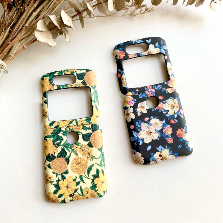 For Motorola Razr 5G Small Floral Shockproof PC + Water Paste Folding Phone Protective Case