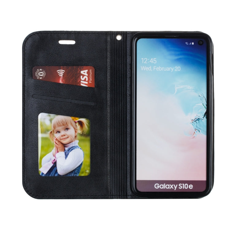 For Galaxy S10e Splicing Color Magnetic Hem Horizontal Flip Leather Case with Holder & Card Slots