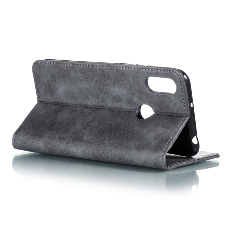 For Huawei Y6 (2019) / Enjoy 9e / Y6 Pro (2019) / Honor Play 8A Splicing Color Magnetic Hem Horizontal Flip Leather Case with Holder & Card Slots