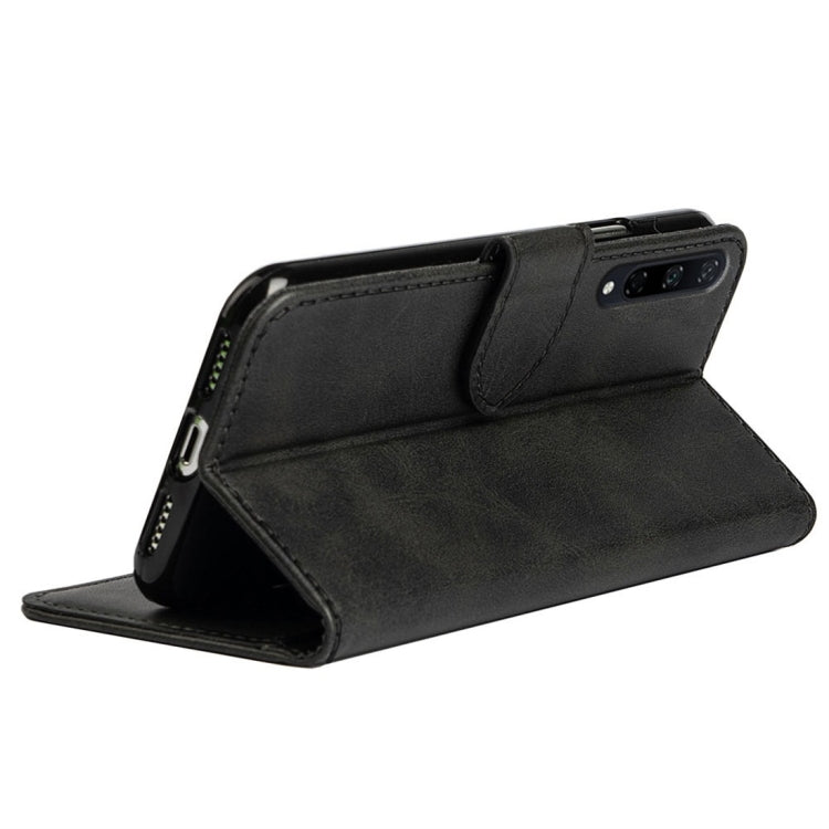For Huawei Honor Play 3 Calfskin Texture Horizontal Flip Leather Case with Holder & Card Slots