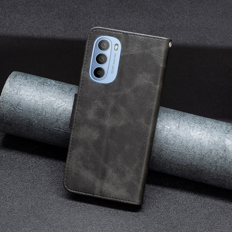 For Motorola Moto G31 / G41 Side Fingerprint Retro Lambskin Texture Leather Phone Case