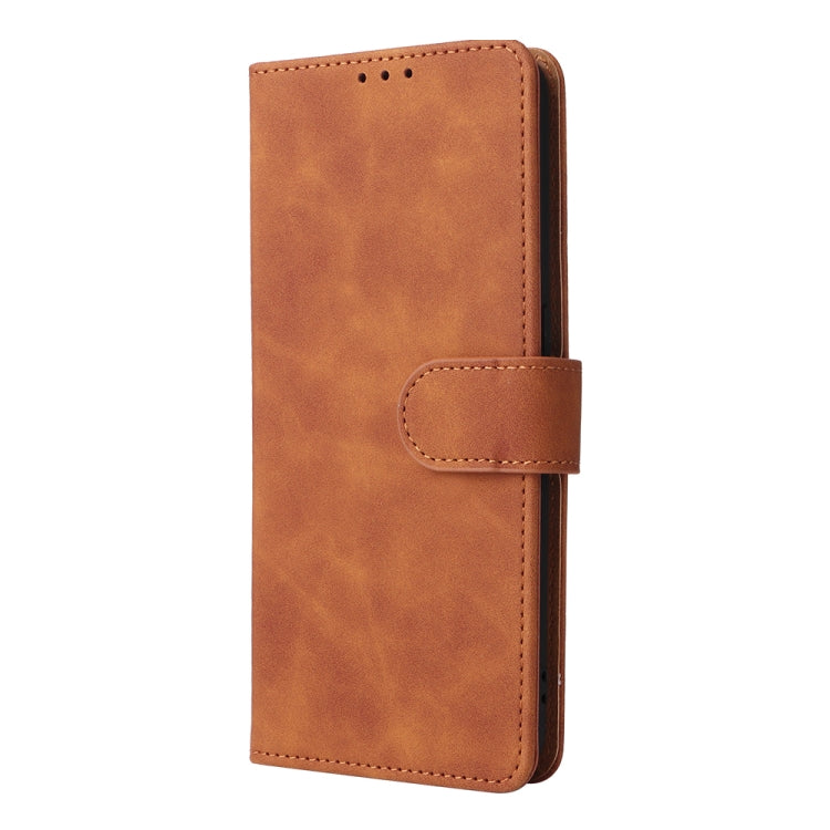 For OPPO Realme 9 Pro+ Skin Feel Magnetic Buckle Calf Texture Leather Phone Case