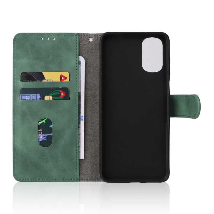 For Motorola Moto G22 Skin Feel Magnetic Buckle Calf Texture PU Phone Case