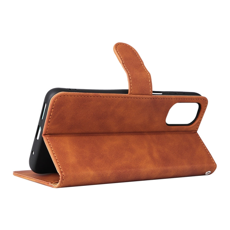 For Motorola Moto G22 Skin Feel Magnetic Buckle Calf Texture PU Phone Case