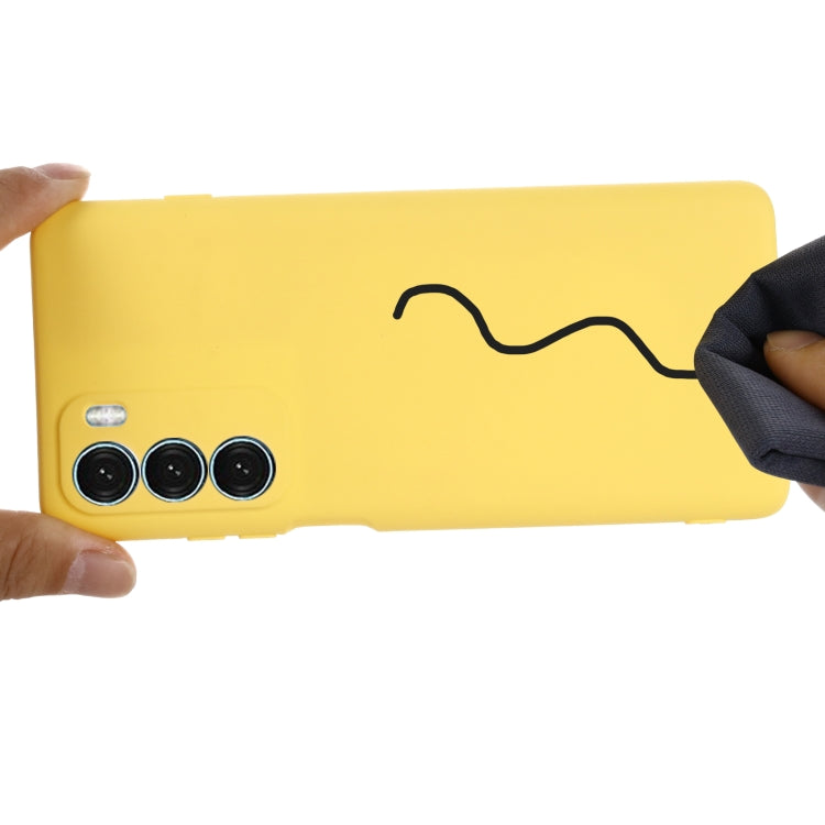 For Motorola Moto G200 5G / Edge S30 Pure Color Liquid Silicone Shockproof Full Coverage Phone Case