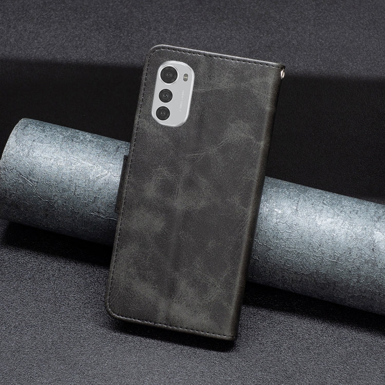 For Motorola Moto E32 4G / Moto E32s Lambskin Texture Pure Color Leather Phone Case