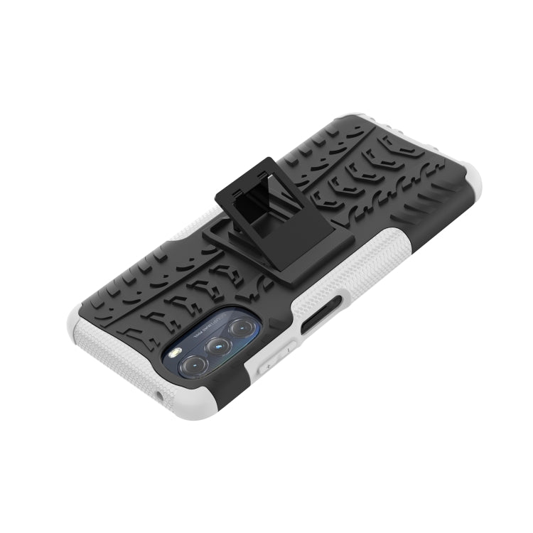 For Motorola Moto G 5G 2022 Tire Texture TPU + PC Phone Case with Holder