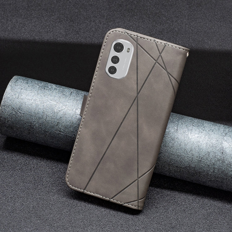 For Motorola Moto E32 4G Magnetic Buckle Rhombus Texture Leather Phone Case