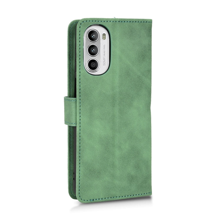 For Motorola Moto G52 Skin Feel Magnetic Flip Leather Phone Case