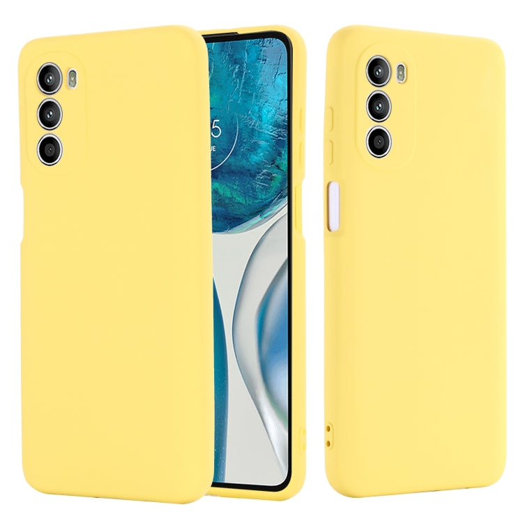For Motorola Moto G52 4G/G82 Pure Color Liquid Silicone Shockproof Phone Case