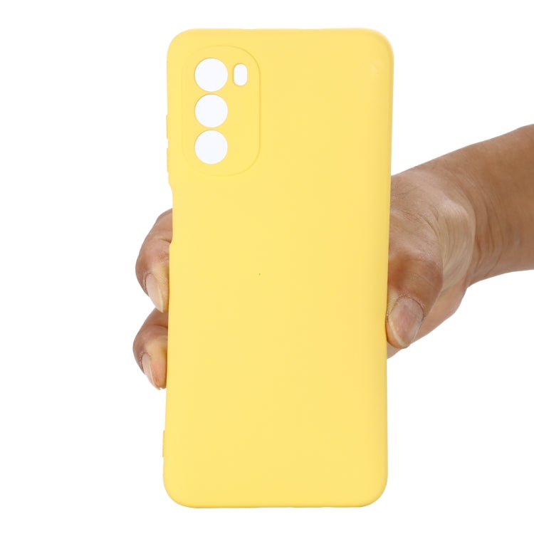 For Motorola Moto G52 4G/G82 Pure Color Liquid Silicone Shockproof Phone Case