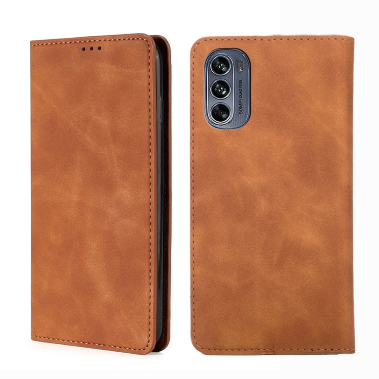 For Motorola Moto G62 5G Skin Feel Magnetic Horizontal Flip Leather Phone Case