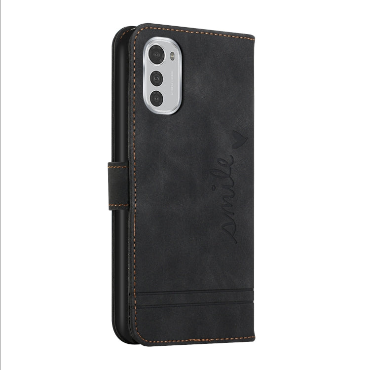 For Motorola Moto E32 Retro Skin Feel Horizontal Flip Leather Phone Case
