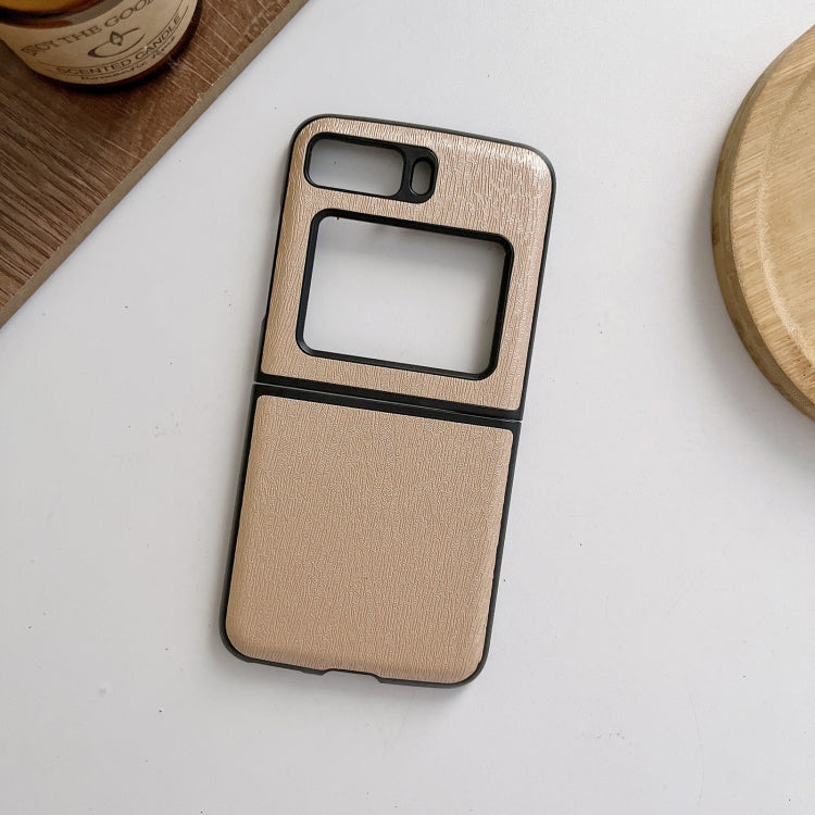 For Motorola Moto Razr 2022 Wood Texture PU Phone Case